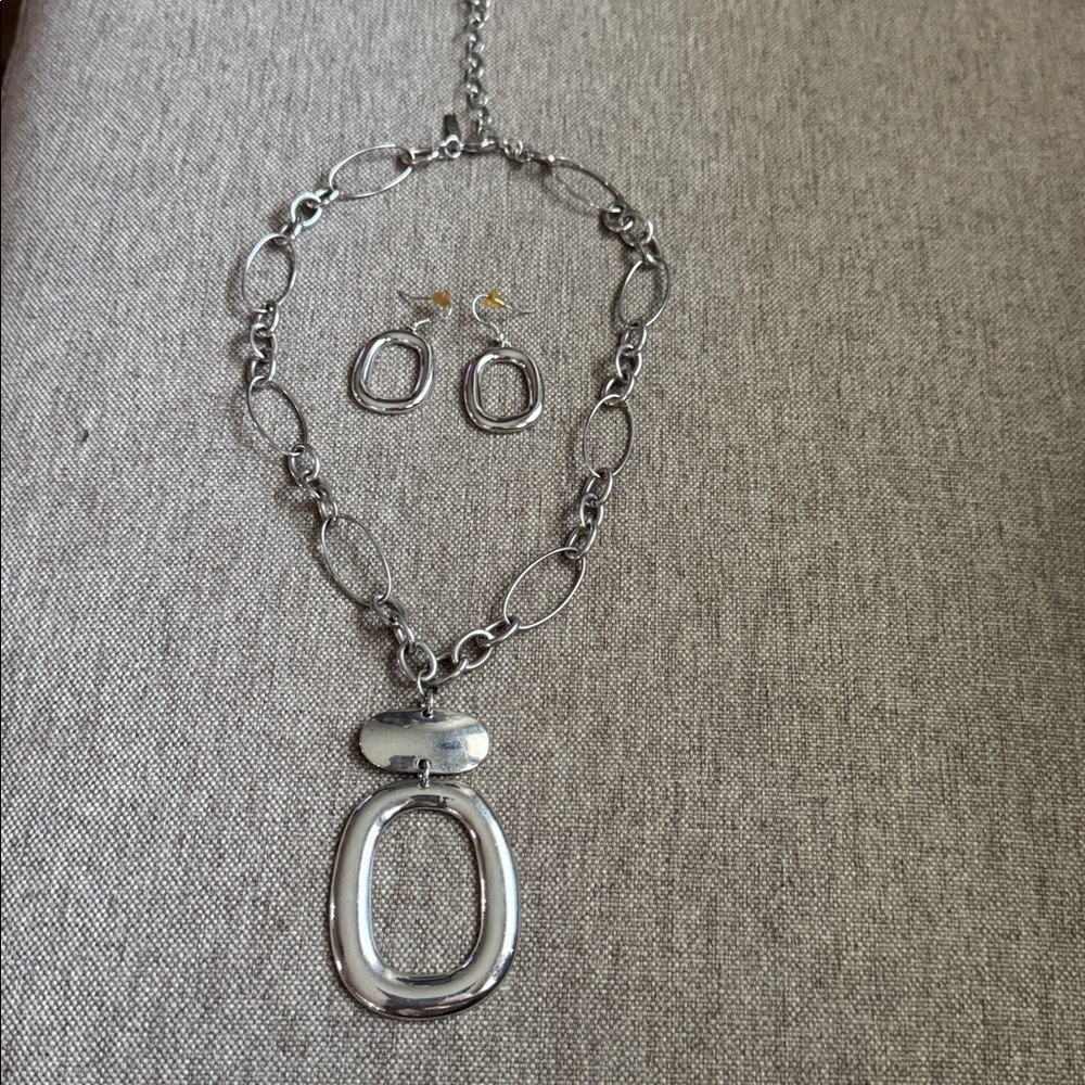 Lane Bryant Silver Necklace and Earring Set 7"